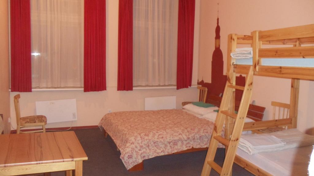 Dome Pearl Hostel Рига Стая снимка