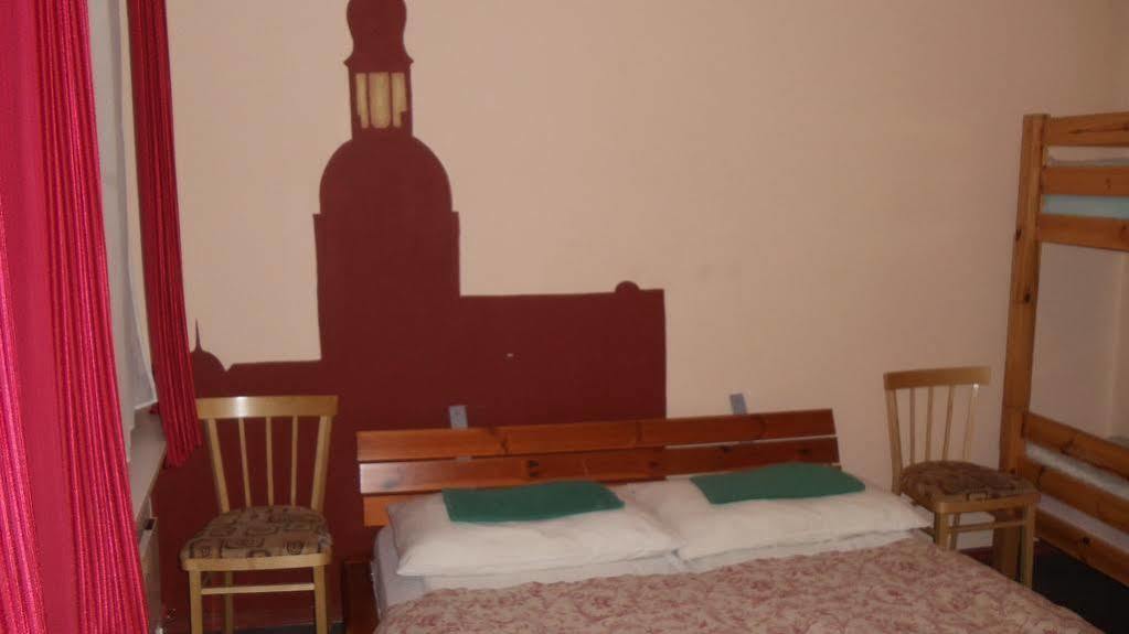 Dome Pearl Hostel Рига Екстериор снимка