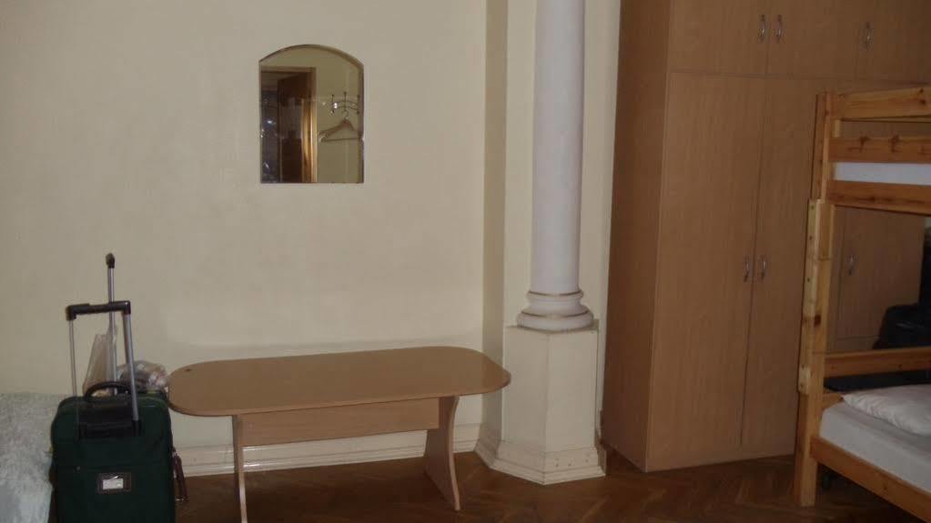 Dome Pearl Hostel Рига Екстериор снимка