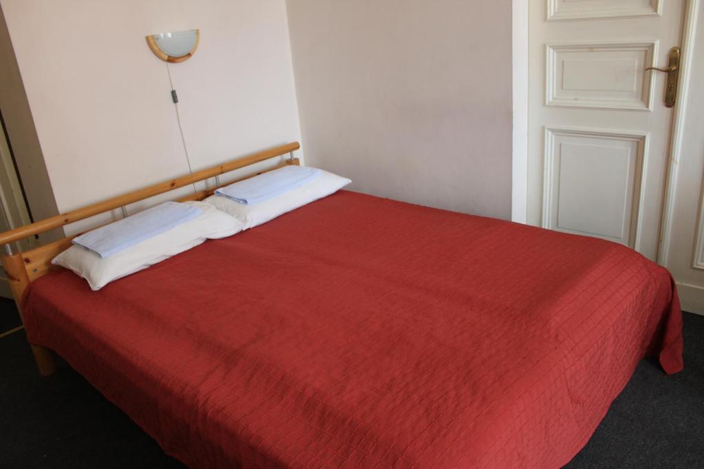 Dome Pearl Hostel Рига Стая снимка